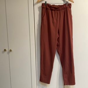 Lululemon stretch high rise pants 7/8 length ancient copper size 8 EUC